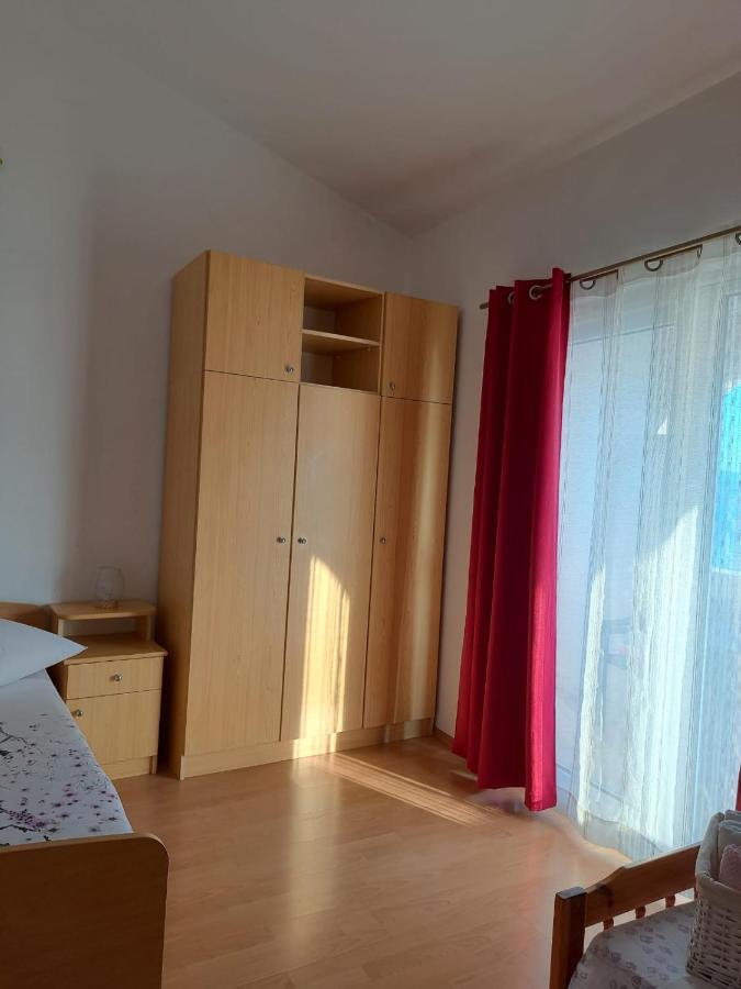 Apartments Garac Dugi Rat Esterno foto